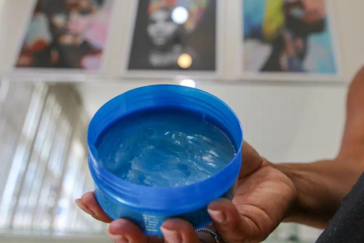 ANVISA PROÍBE A VENDA DE 47 POMADAS PARA CABELO; VEJA LISTA