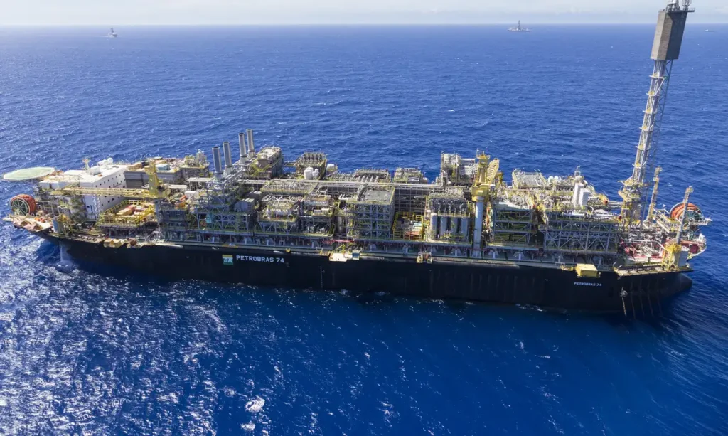 PETROBRAS DESCOBRE NOVA CAMADA DE ÓLEO NO PRÉ-SAL DA BACIA DE SANTOS