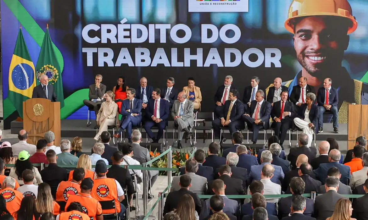 LULA AUTORIZA USO DO eSOCIAL PARA OFERTAR CONSIGNADO A EMPREGADOS CLT