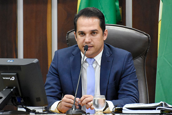 KLEBER RODRIGUES COBRA DER RECAPEAMENTO DE ESTRADAS DO AGRESTE E DIZ: “POPULAÇÃO NÃO AGUENTA MAIS PROMESSAS”