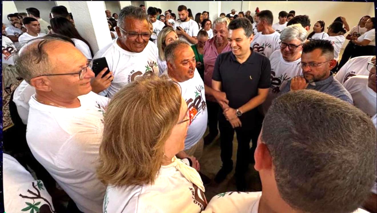 WALTER ALVES PARTICIPA DOS 62 ANOS DE EMANCIPAÇÃO POLÍTICA DE BREJINHO E INAUGURA FEIRA DO GADO