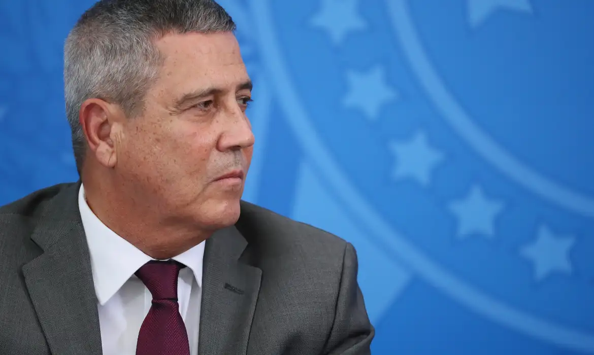 POR UNANIMIDADE, STF MANTÉM PRISÃO DE BRAGA NETTO