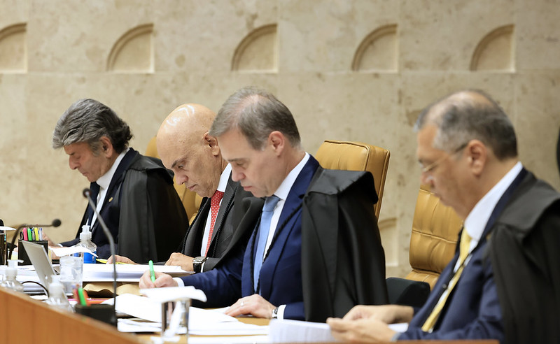 STF FORMA MAIORIA PARA SUSPENDER RUMBLE NO BRASIL