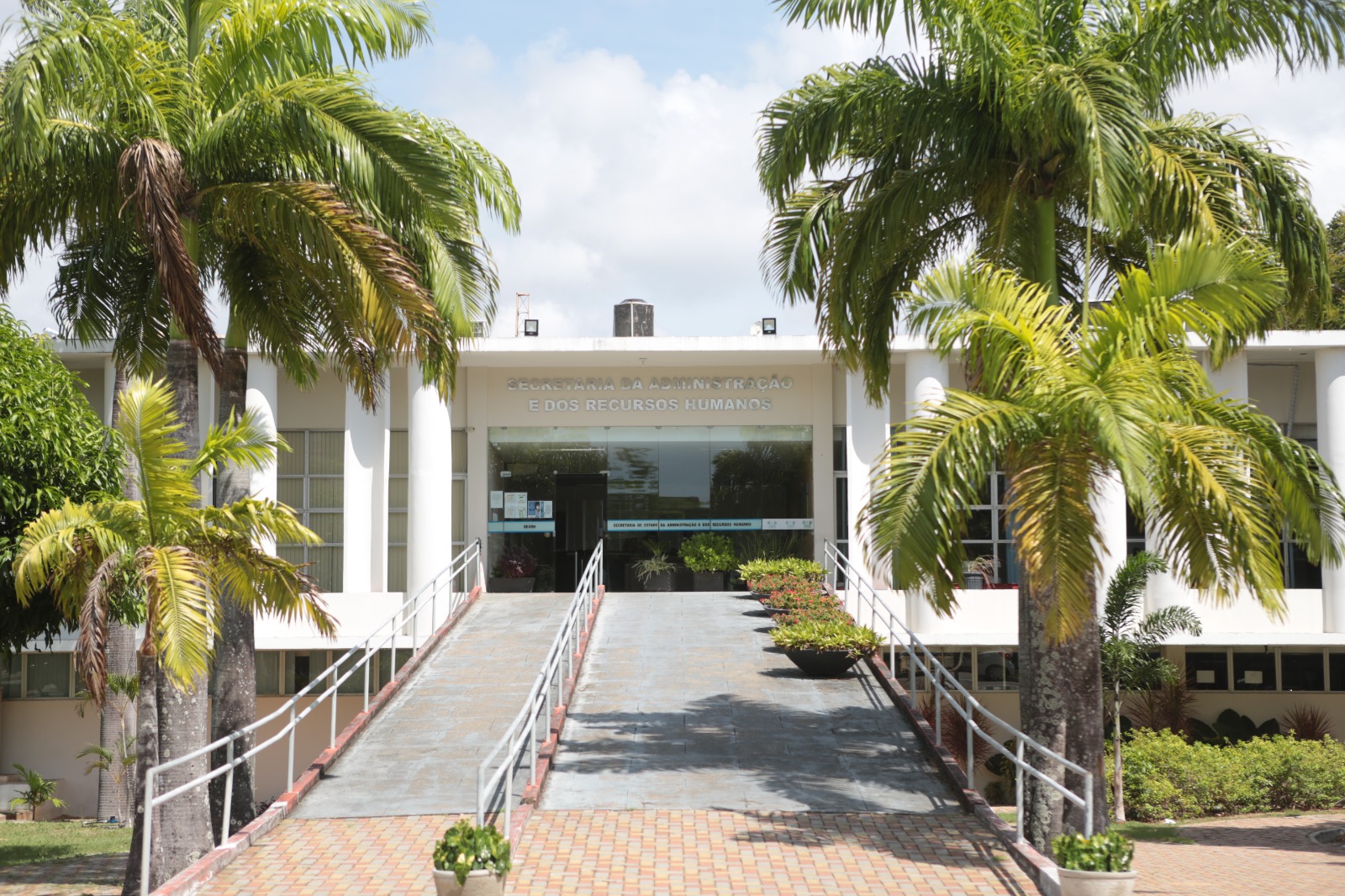 GOVERNO DO RN FORMALIZA CONTRATOS  DO MINHA CASA, MINHA VIDA EM LAJES E CAMPESTRE