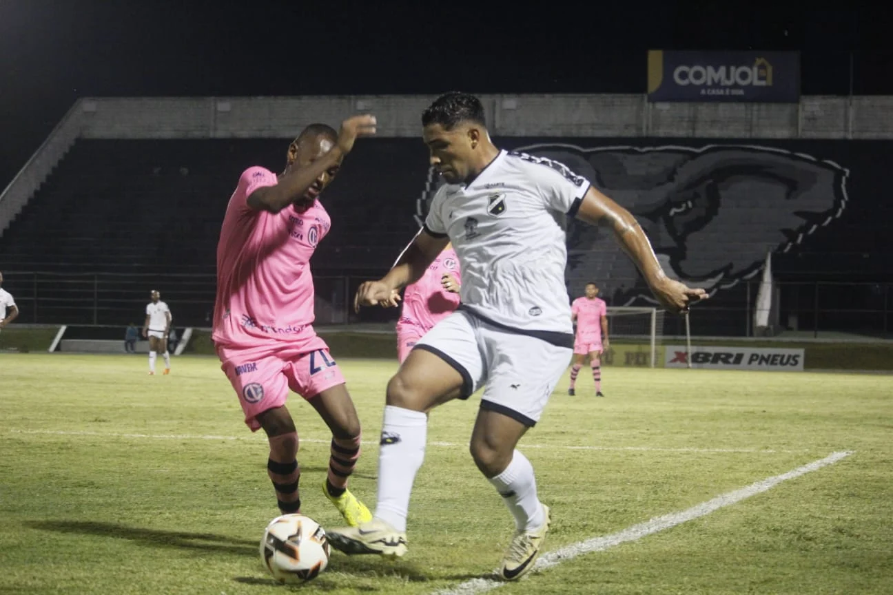 COM POLÊMICA NO FIM,  LAGUNA E ABC FICAM NO 0 A 0 NO 1º JOGO DA SEMIFINAL