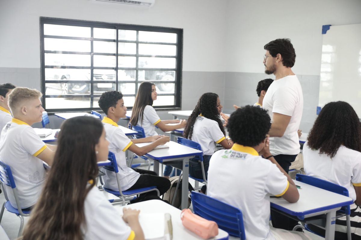 ESCOLAS DA REDE ESTADUAL DE ENSINO DO RN VÃO RECEBER 1.445 NOTEBOOKS