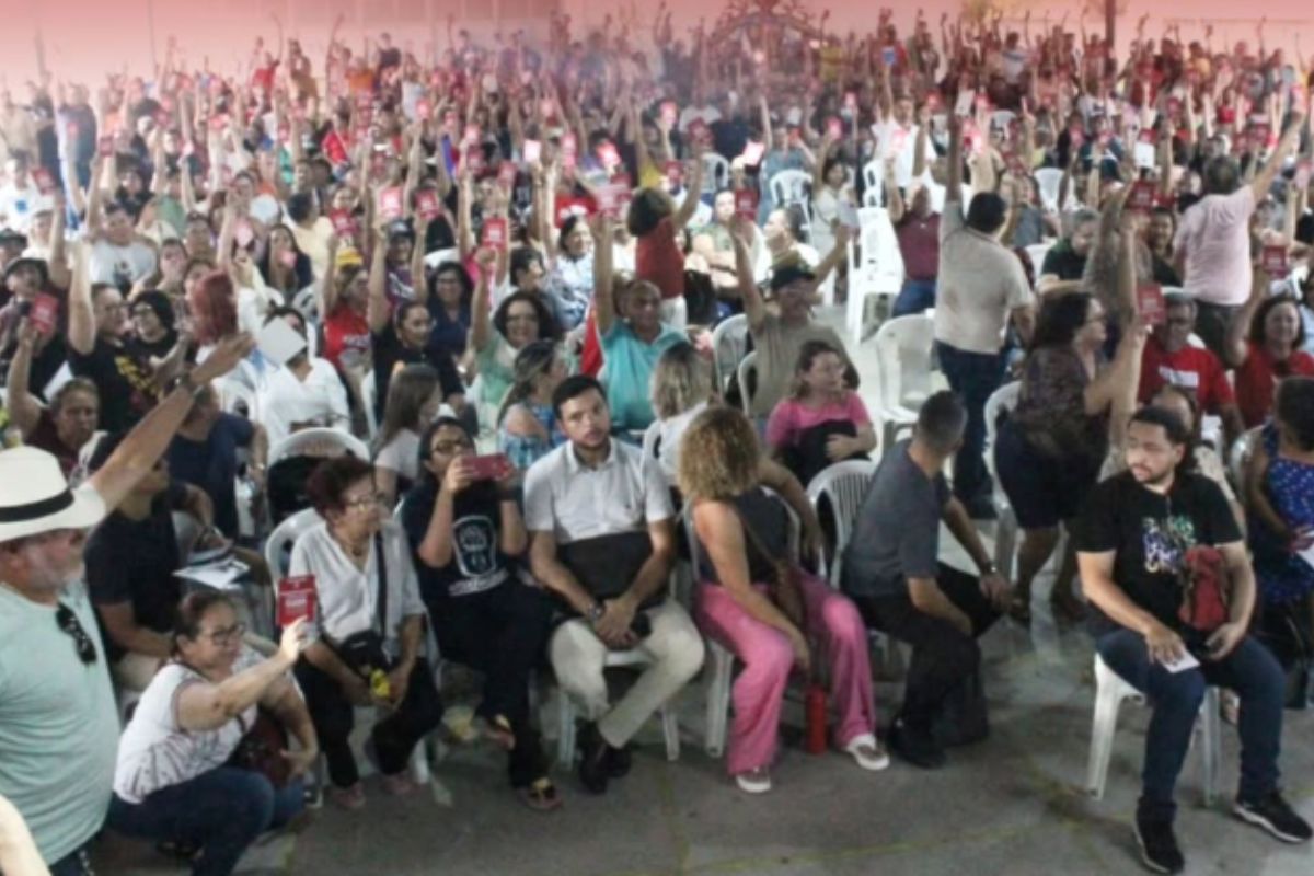 PROFESSORES DA REDE ESTADUAL DO RN ENCERRAM GREVE APÓS ACORDO COM O GOVERNO