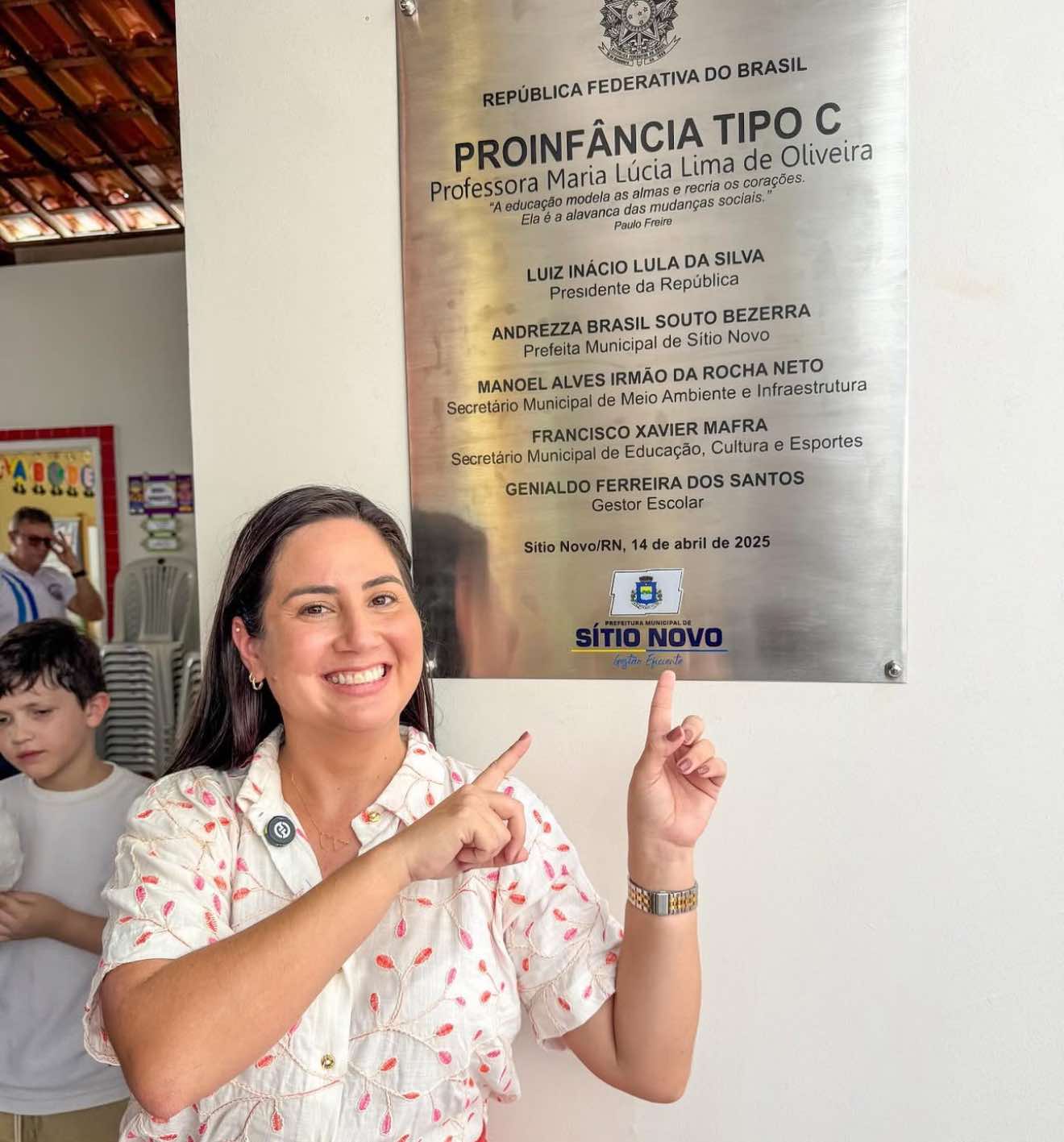 PREFEITA ANDREZZA BRASIL INAUGURA E ENTREGA ESCOLA INFANTIL E COMEMORA AVANÇOS NA EDUCAÇÃO DE SÍTIO NOVO