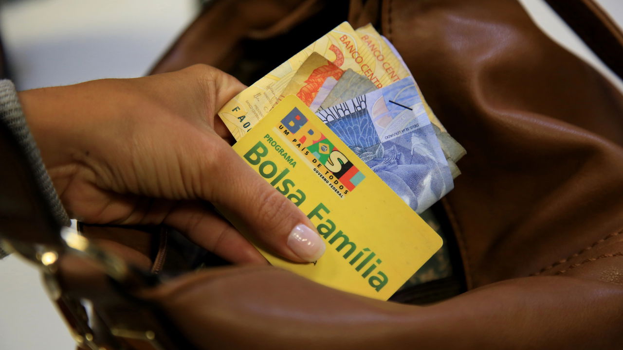 NOVA REGRA DO CADÚNICO PODE MUDAR O ACESSO AO BOLSA FAMÍLIA