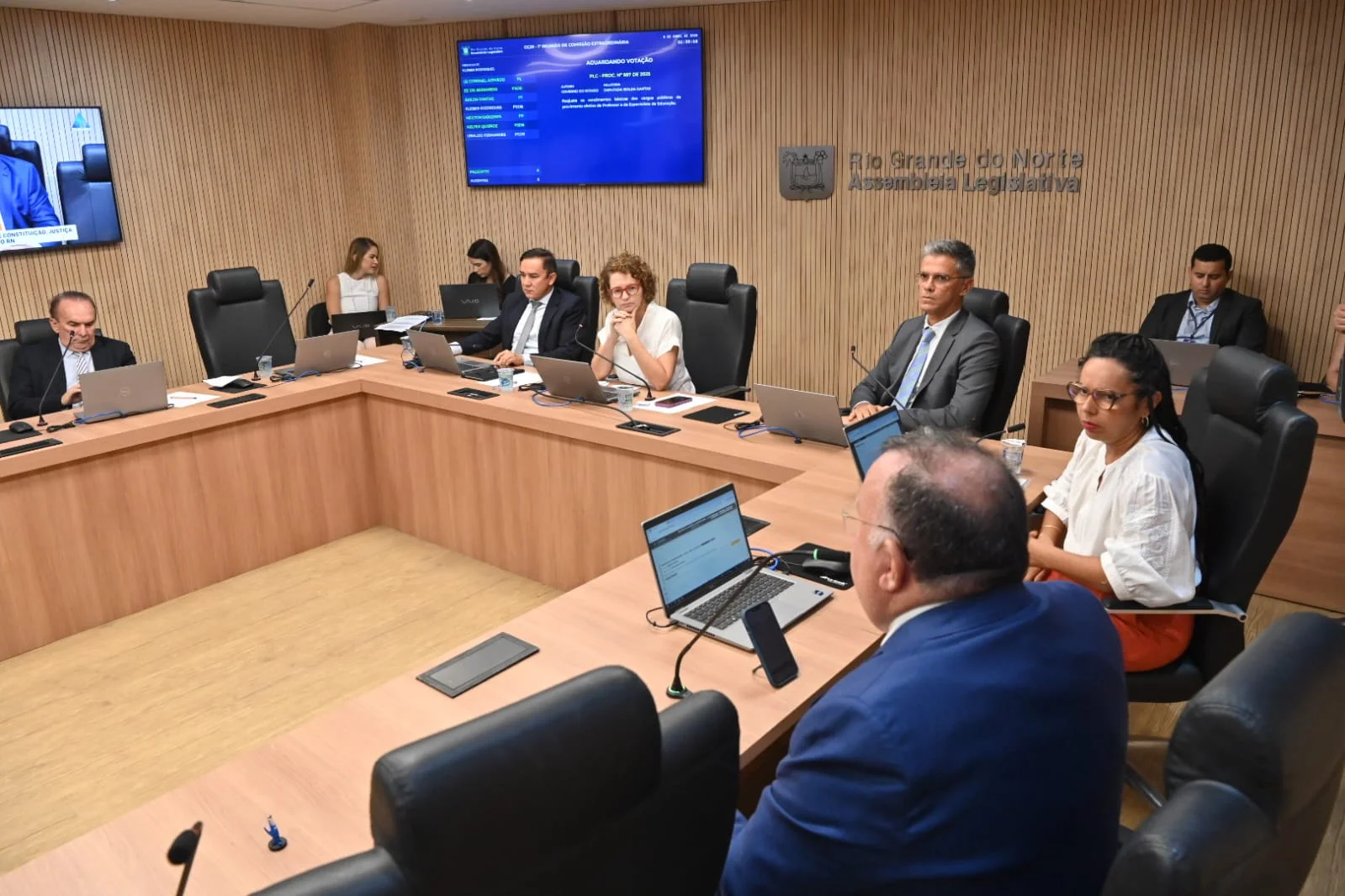 CCJ DA ASSEMBLEIA LEGISLATIVA APROVA REAJUSTE PARA PROFESSORES DA REDE ESTADUAL