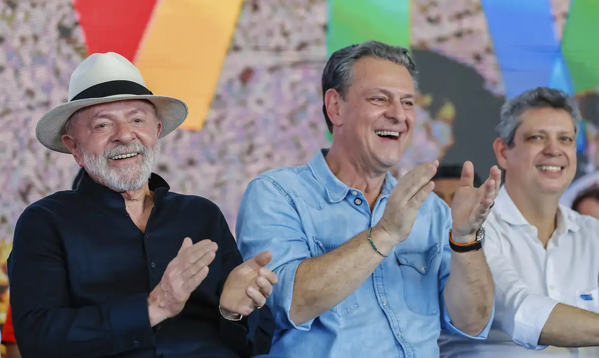 LULA LANÇA PROGRAMA PARA RECUPERAR SOLO DE AGRICULTORES FAMILIARES