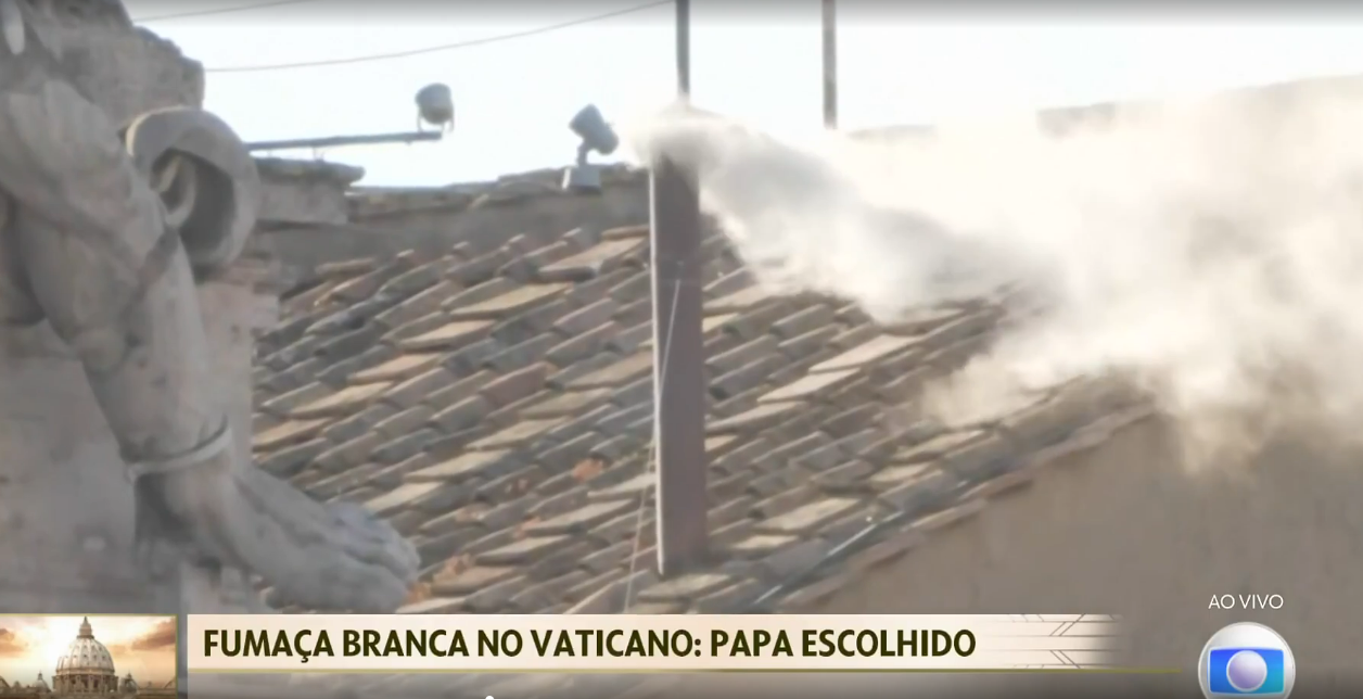 FUMAÇA BRANCA: CONCLAVE ELEGE NOVO PAPA