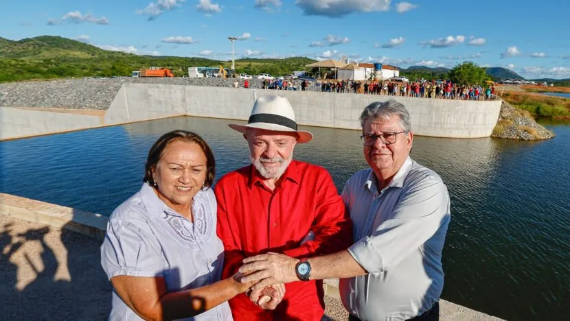 LULA INAUGURA 1º TRECHO DO RAMAL DO APODI E AUTORIZA DUPLICAÇÃO DO BOMBEAMENTO DA TRANSPOSIÇÃO