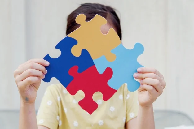 MAPA DIGITAL, CANAL DE DENÚNCIAS E SINALIZAÇÃO: RN SANCIONA PACOTE DE LEIS PARA PESSOAS COM AUTISMO