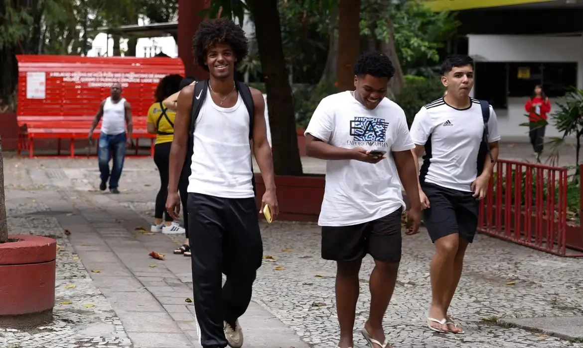 ENEM 2025: PRAZO PARA PEDIR TAXA DE ISENÇÃO ACABA NESTA SEXTA