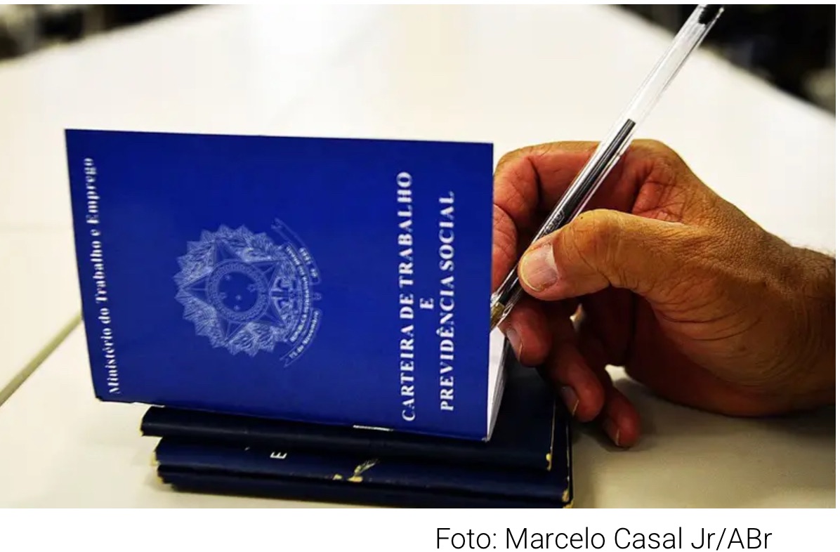 GOVERNO FEDERAL ADIA PARA 2026 NOVA REGRA SOBRE TRABALHO AOS DOMINGOS E FERIADOS