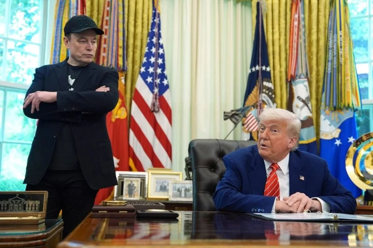 “TERÁ QUE ARCAR COM AS CONSEQUÊNCIAS”, DIZ TRUMP SOBRE APOIO DE MUSK AO DEMOCRATAS