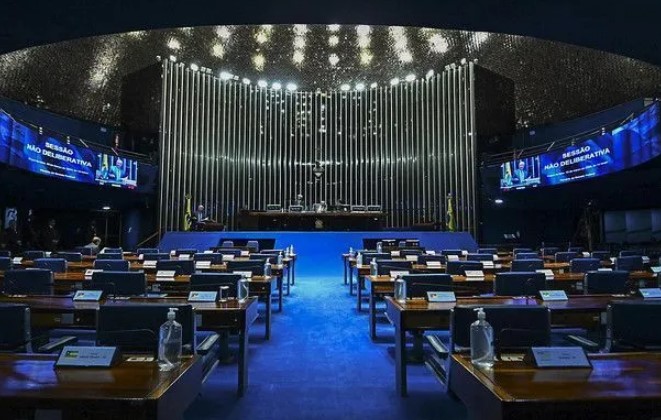 SENADO PRETENDE VOTAR AUMENTO DO NÚMERO DE DEPUTADOS NA QUARTA-FEIRA (18)