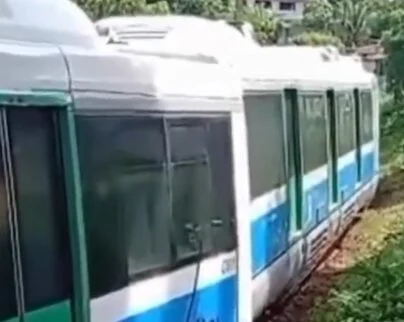 TREM SAI DOS TRILHOS EM EXTREMOZ APÓS FORTES CHUVAS; VEJA VÍDEO
