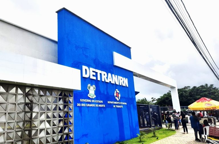 SERVIDORES DO DENTRAN ENTRAM EM GREVE A PARTIR DE SEGUNDA-FEIRA