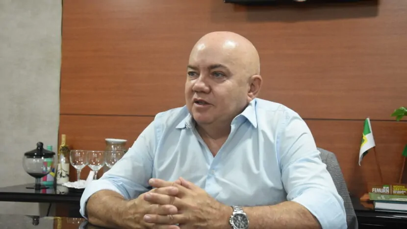 RAIMUNDO DESCARTA RENÚNCIA ANTECIPADA DE FÁTIMA E CITA ‘TENTATIVA DE CRIAR CIZÂNIA’