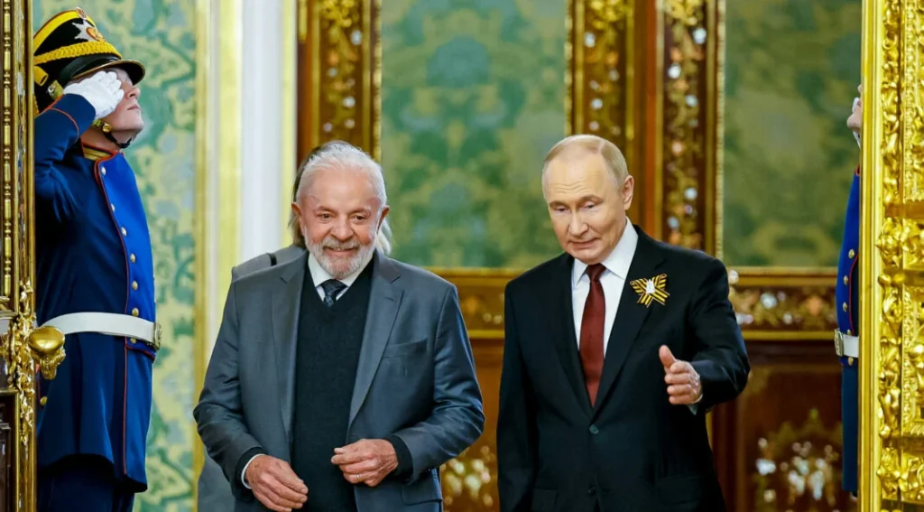 LULA FALA COM PUTIN SOBRE REUNIÃO COM TRUMP E GUERRA NA UCRÂNIA