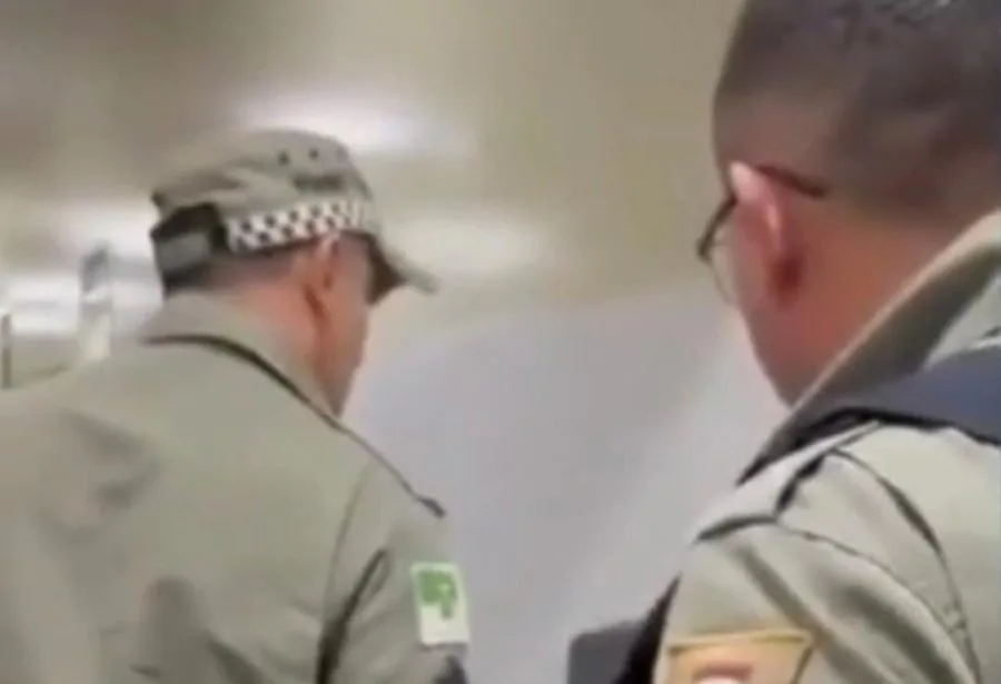 [VÍDEO] POLICIAL É FLAGRADO AGREDINDO PESSOA COM DEFICIÊNCIA EM HOSPITAL NO RN; CORPORAÇÃO AFASTOU MILITAR