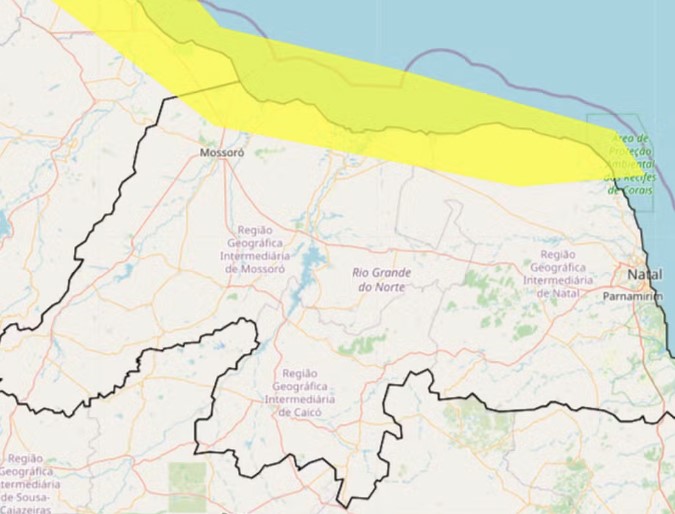 INMET EMITE ALERTA PARA VENTOS FORTES QUE PODEM MOVIMENTAR DUNAS E INVADIR CONSTRUÇÕES NO LITORAL POTIGAR; VEJA CIDADES