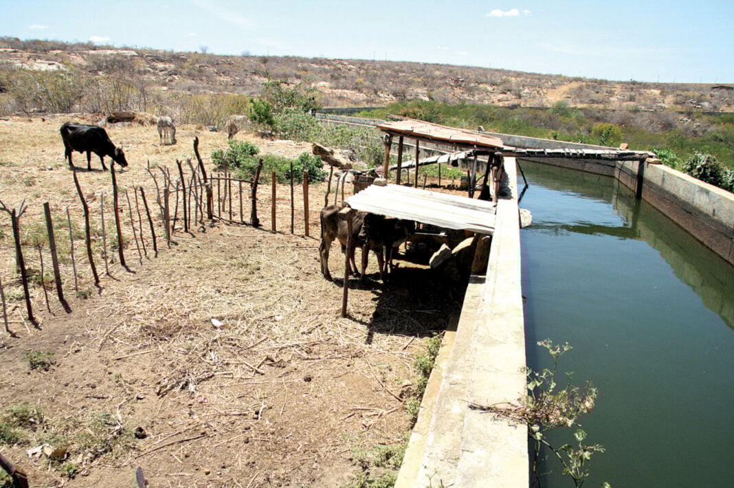 SECA ATINGE 83% DO ESTADO E GOVERNO LIMITA USO DA ÁGUA NO CANAL DO PATAXÓ