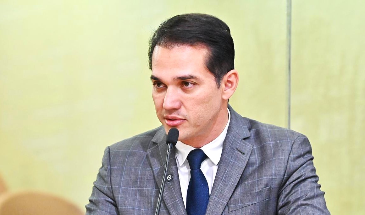 KLEBER RODRIGUES DESTACA RECUPERAÇÃO HISTÓRICA DE RODOVIAS NO AGRESTE