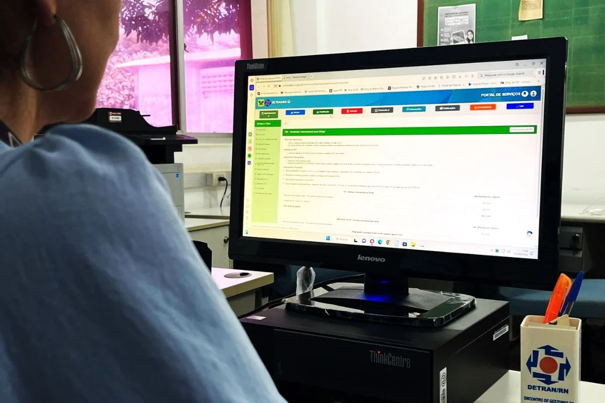 BRASILEIROS NO EXTERIOR E ESTRANGEIROS NO RN PODEM PODEM SOLICITAR CNH NO DETRAN