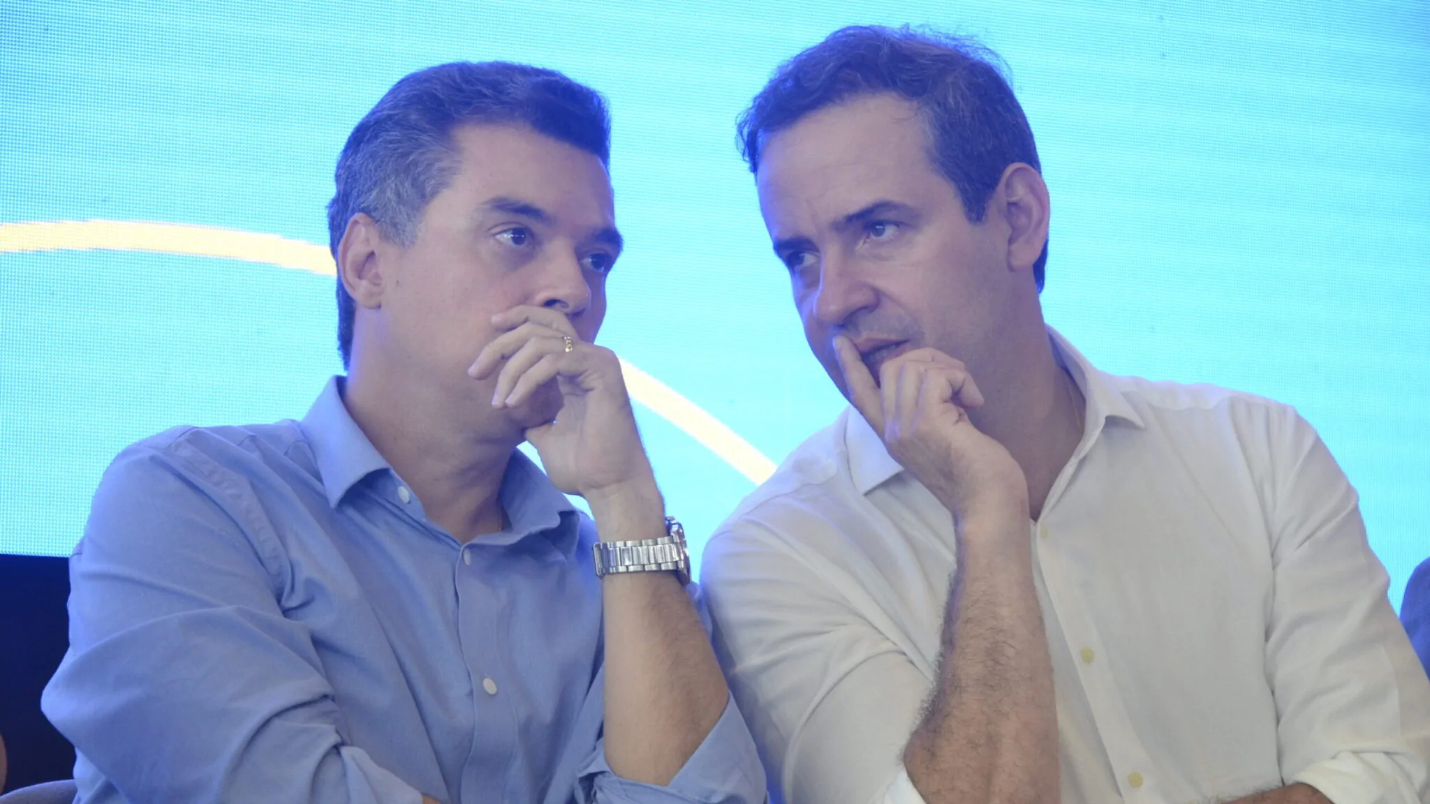 CADU XAVIER ADMITE SER VICE CASO WALTER MUDE DE IDEIA: “A GENTE CONVERSA LÁ NA FRENTE”