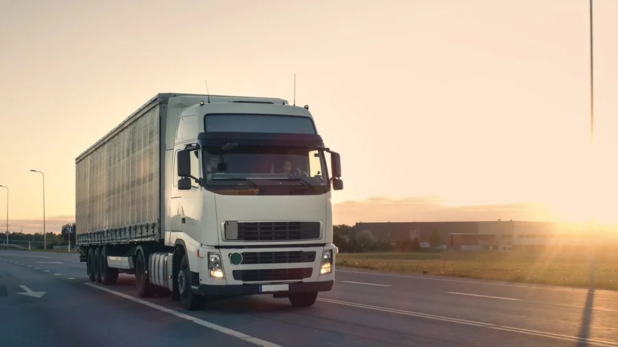 ESCASSEZ DE CAMINHONEIROS AMEAÇA TRANSPORTE NO BRASIL