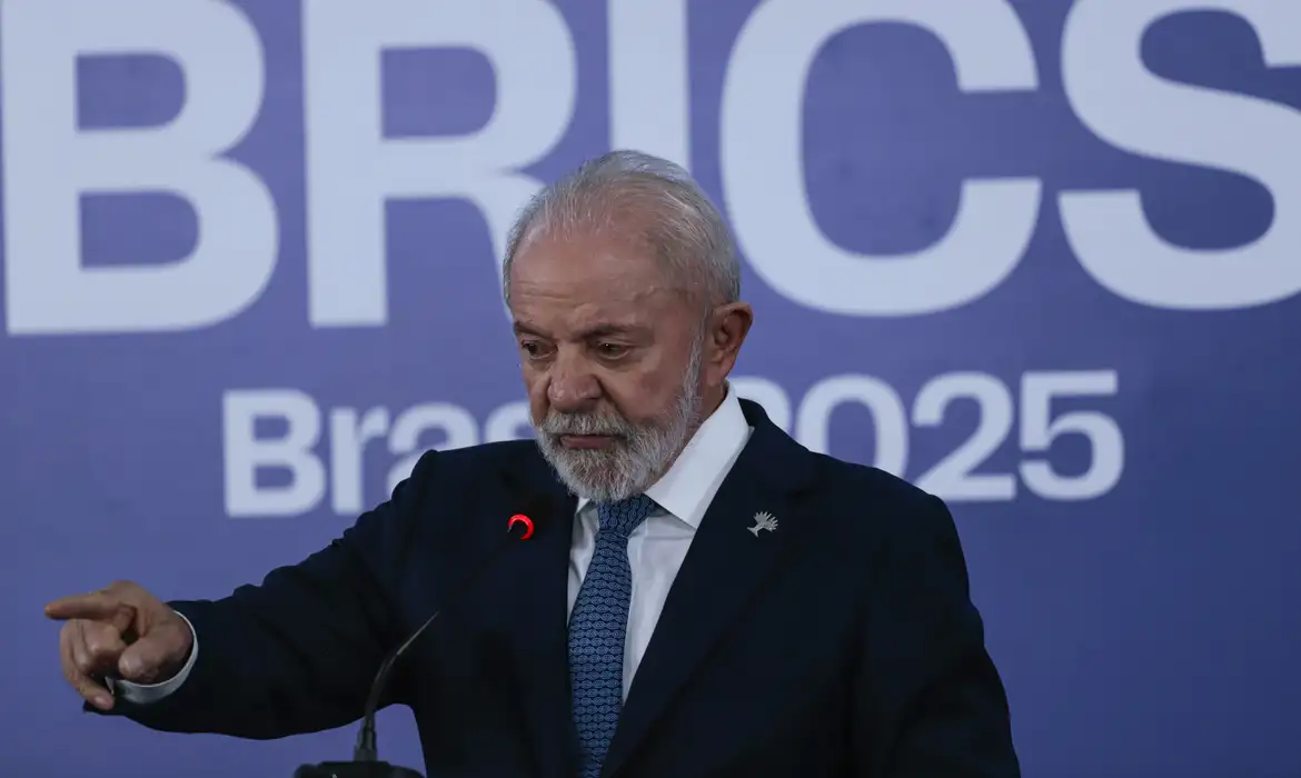 LÍDERES DO BRICS DEFENDEM AMPLIAÇÃO DE MECANISMOS DE COMÉRCIO NO BLOCO