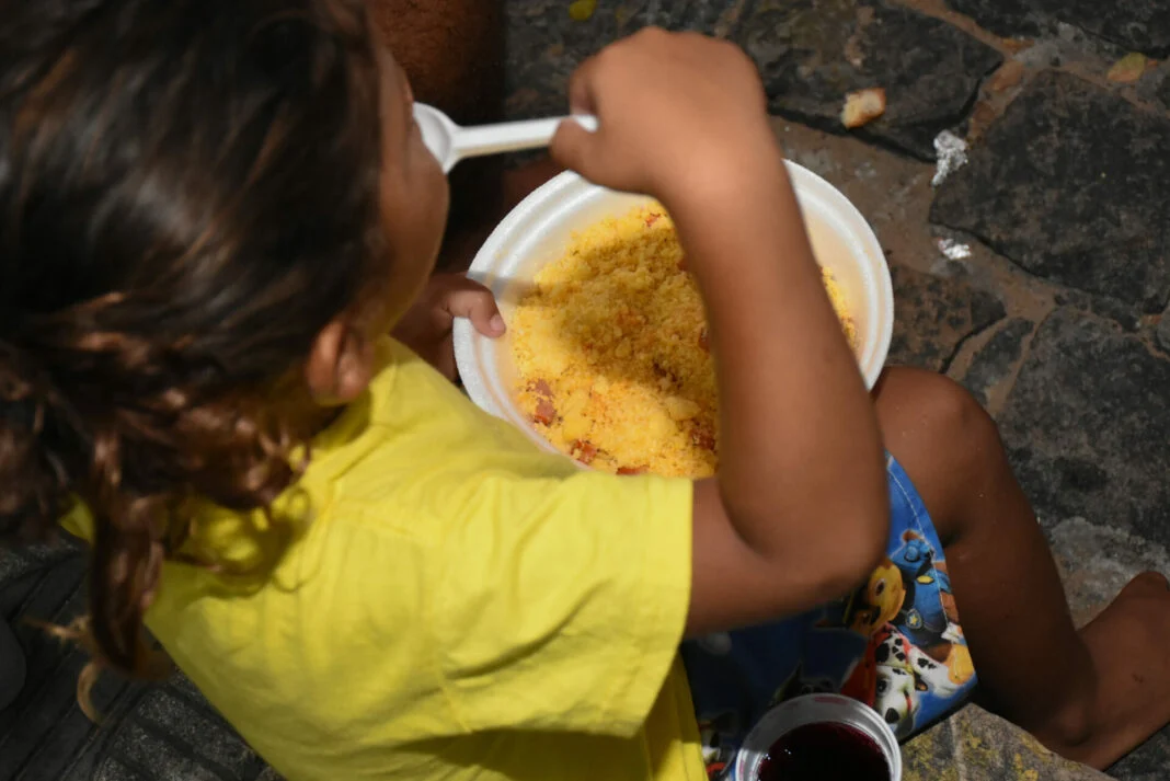 INSEGURANÇA ALIMENTAR CAI PARA 29,4% NO RN, MAS AINDA ATINGE 371 MIL DOMICÍLIOS