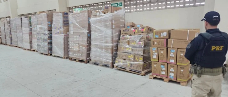 PRF BARRA CARRETA COM 90 MIL REMÉDIOS IRREGULARES NO RN – 3,5 MILHÕES EM RISCO À SAÚDE