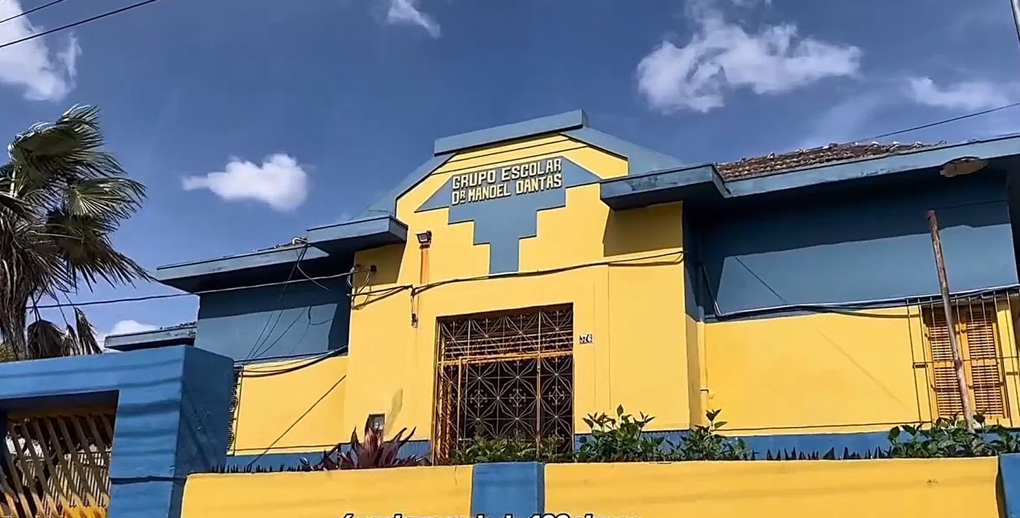 [VÍDEO] ESTUDANTES DE SANTO ANTÔNIO DENUNCIAM ABANDONO NA ESCOLA ESTADUAL DR MANOEL DANTAS