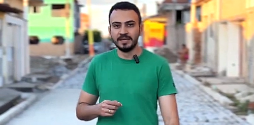 PREFEITO RAULISON RIBEIRO VISTORIA ANDAMENTO DE PAVIMENTAÇÃO DE VÁRIAS RUAS EM SANTO ANTÔNIO