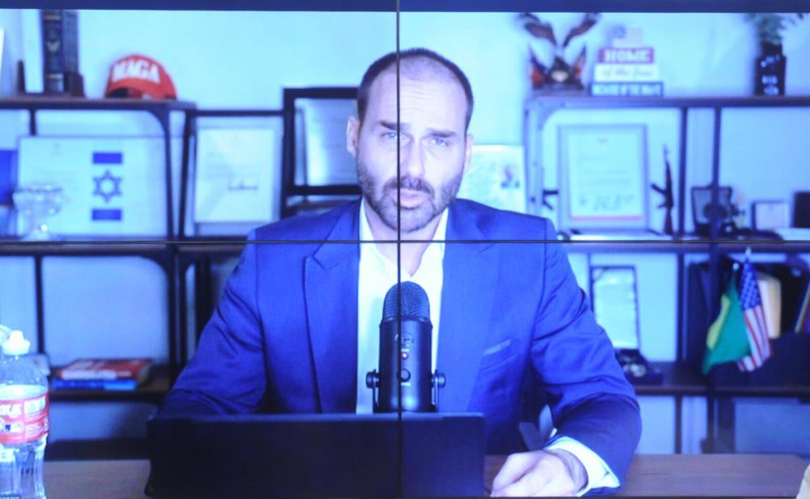 POR UNANIMIDADE, STF TORNA EDUARDO BOLSONARO RÉU POR COAÇÃO NA TRAMA GOLPISTA