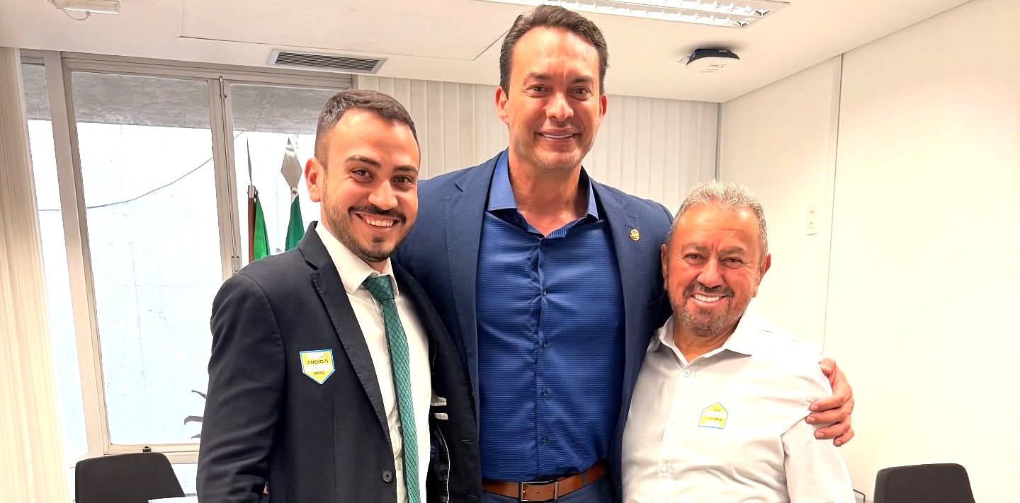 AINDA NA CAPITAL FEDERAL, PREFEITO RAULISON SE REÚNE COM O SENADOR STYVENSON E FORTALECEM PARCERIA PARA O BEM DE SANTO ANTÔNIO