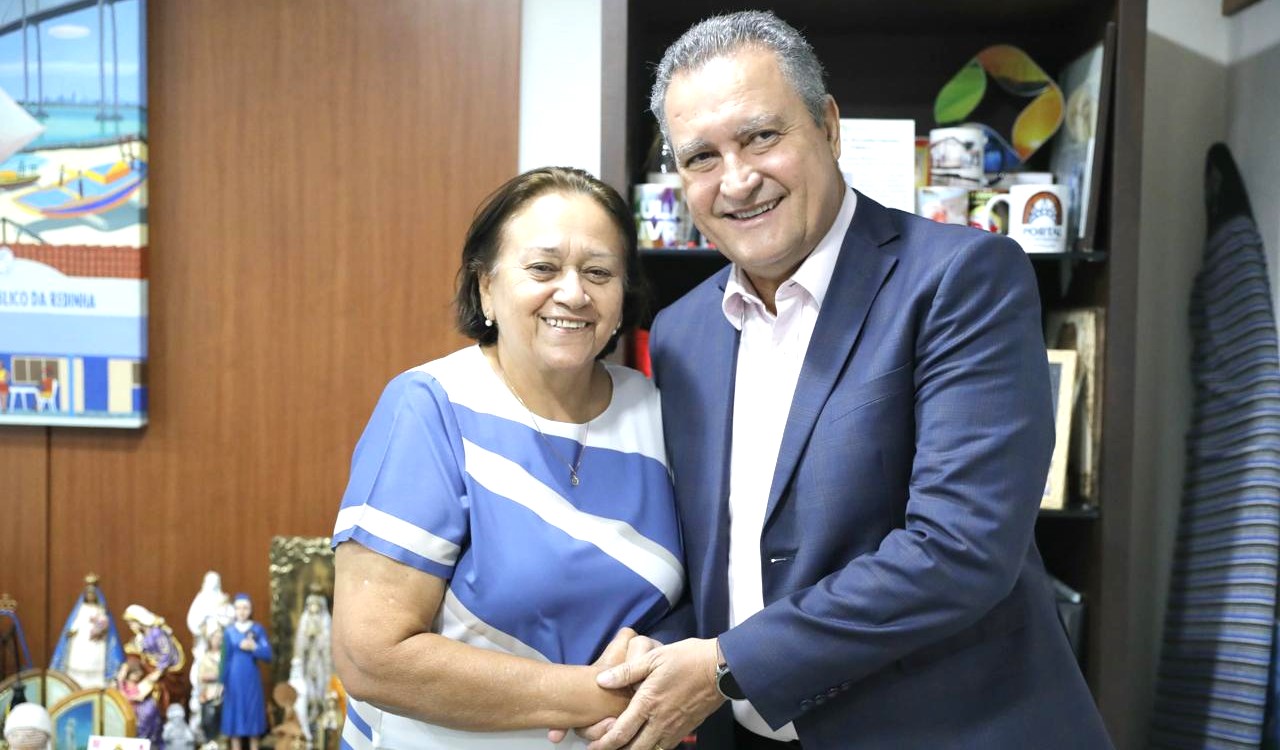 FÁTIMA E MINISTRO RUI COSTA ASSINAM ORDEM DE SERVIÇO PARA A ADUTORA DO AGRESTE