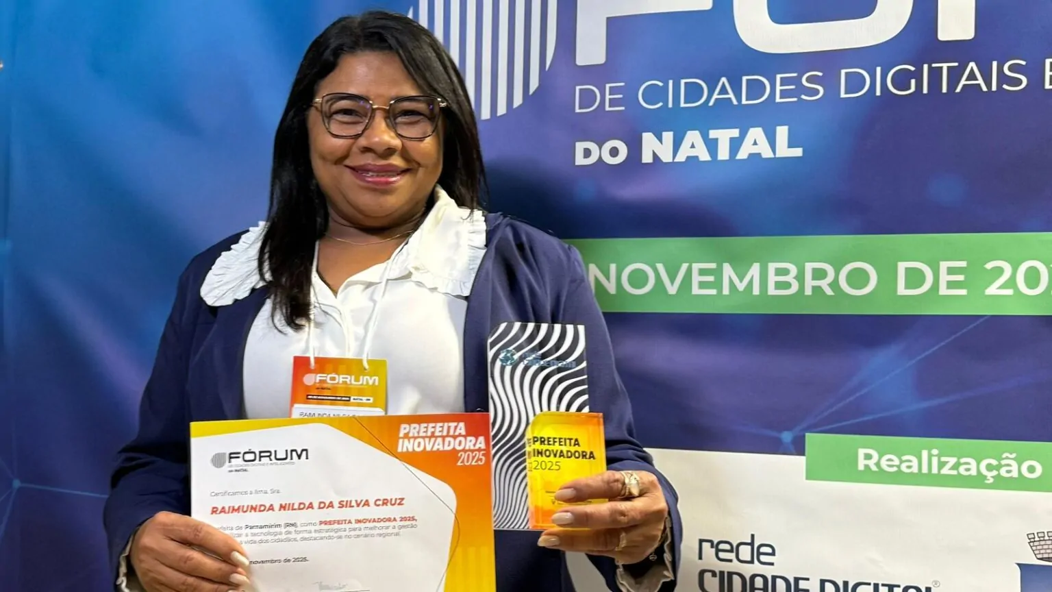 NILDA CRUZ RECEBE TÍTULO DE PREFEITA INOVADORA PELO PROJETO PARNAMIRIM AEROPORTO DIGITAL