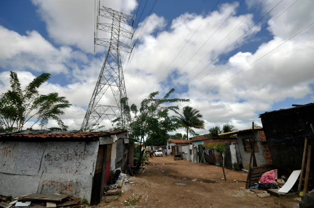 NÃO EXISTEM CALÇADAS EM 26% DOS DOMICÍLIOS EM FAVELAS DO RN, REVELA IBGE