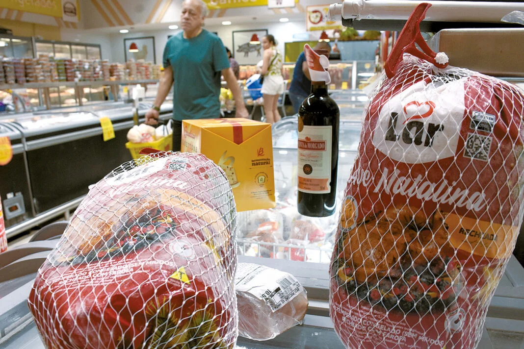 PREÇO DA CESTA NATALINA DEVE FICAR ATÉ 4,5% MAIS CARO EM 2025