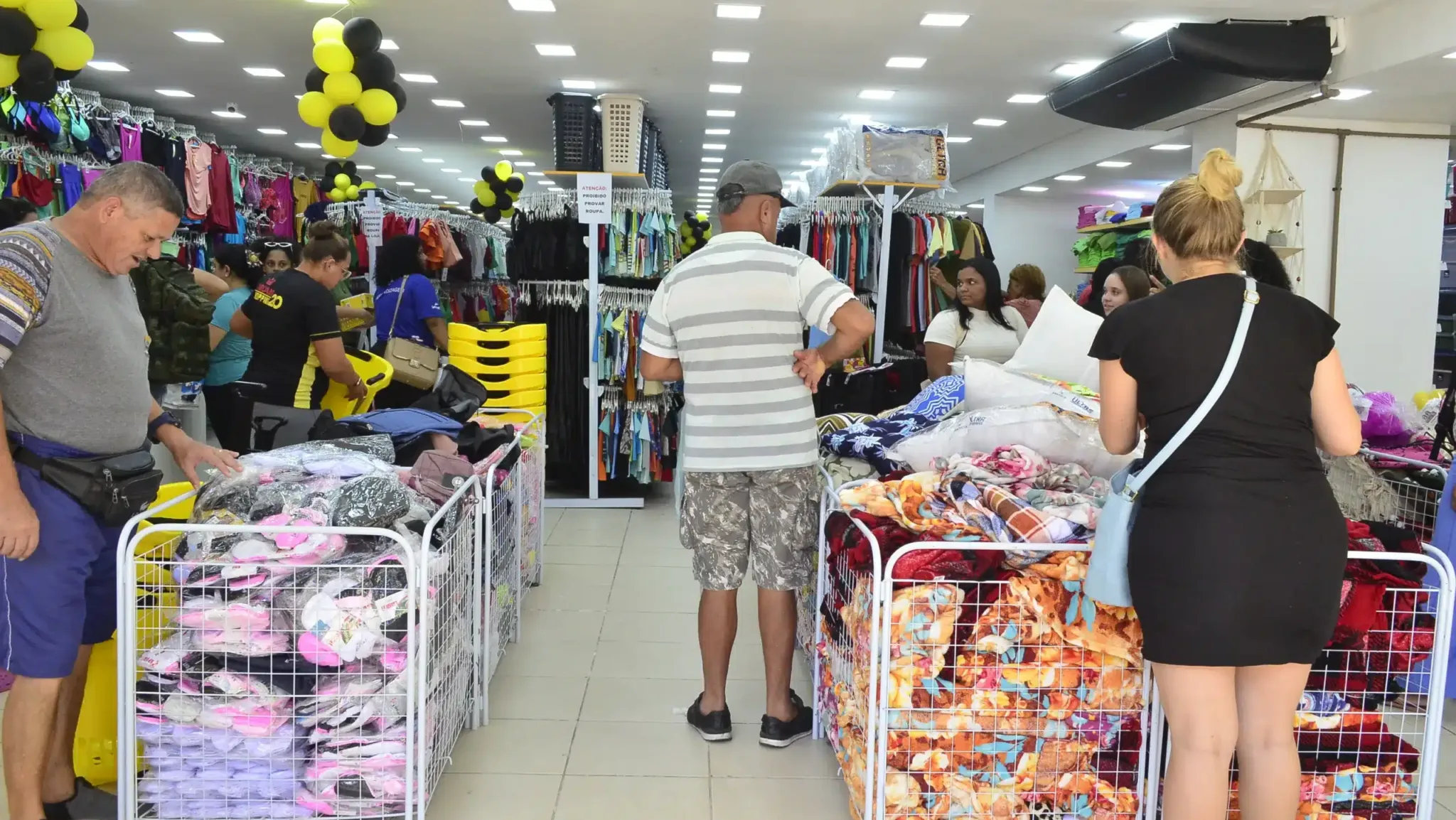 COMÉRCIO AMPLIA HORÁRIOS E APOSTA EM DOMINGOS MAIS TRANQUILOS PARA COMPRAS DE NATAL EM NATAL