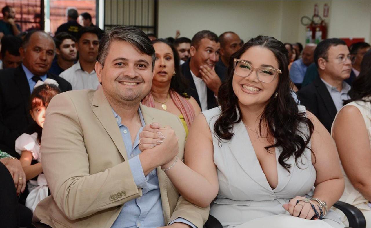 JUSTIÇA ELEITORAL REJEITA AÇÃO E CONFIRMA MANDATOS DA PREFEITA KAUANNY TERTO E DO VICE-PREFEITO RODRIGO DO CARMO DE SERRINHA