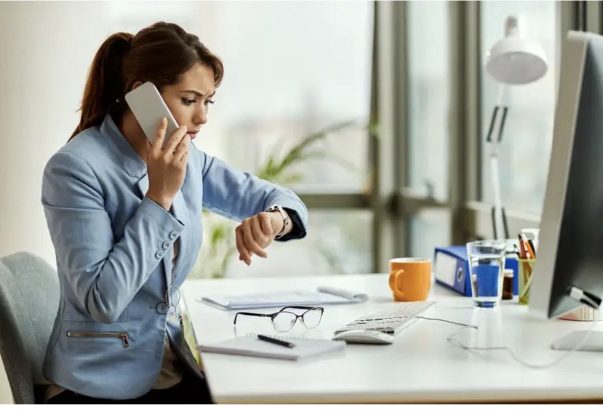 FIM DA JORNADA 6×1: COMISSÃO APROVA REDUÇÃO DA JORNADA DE TRABALHO DE 44 PARA 36 HORAS