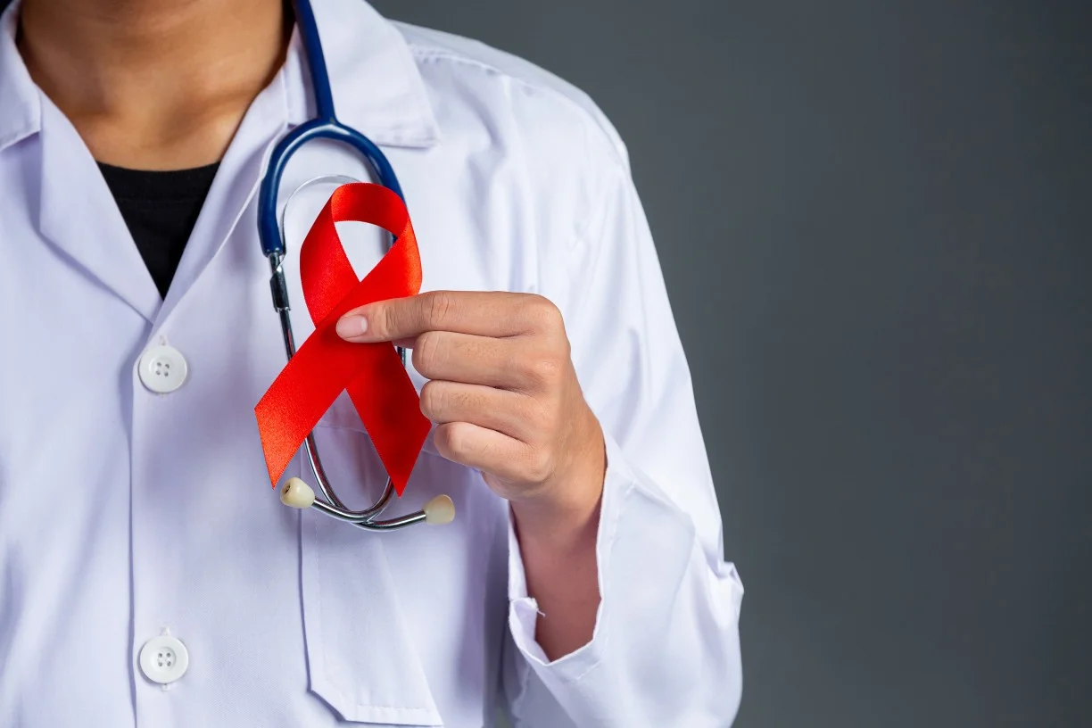 BRASIL RECEBE CERTIFICADO DA OMS POR ELIMINAR TRANSMISSÃO VERTICAL DO HIV