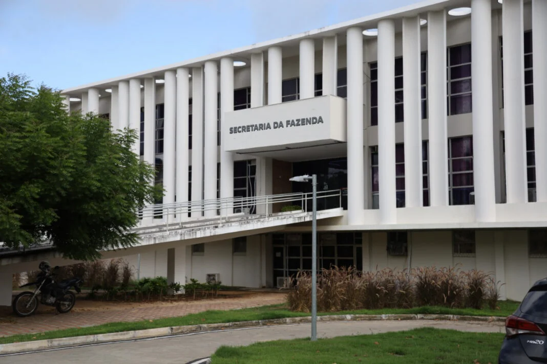 GOVERNO DO RN ABRE CONCURSO COM 50 VAGAS PARA AUDITOR FISCAL E SALÁRIO INCIAL DE R$ 13,2 MIL