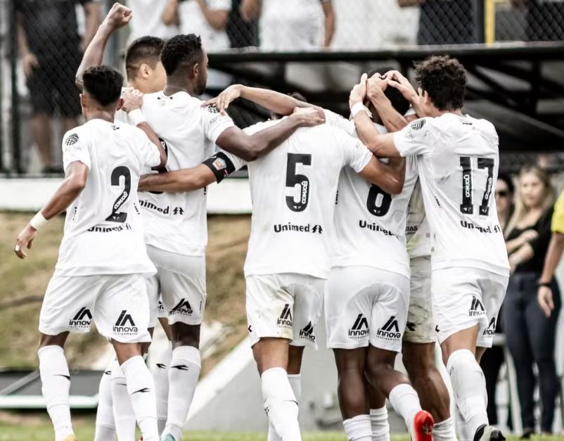 ABC ATROPELA SANTA CRUZ, FAZ 5 A 0 NO FRASQUEIRÃO E DISPARA NA LIDERANÇA DO CAMPEONATO POTIGUAR